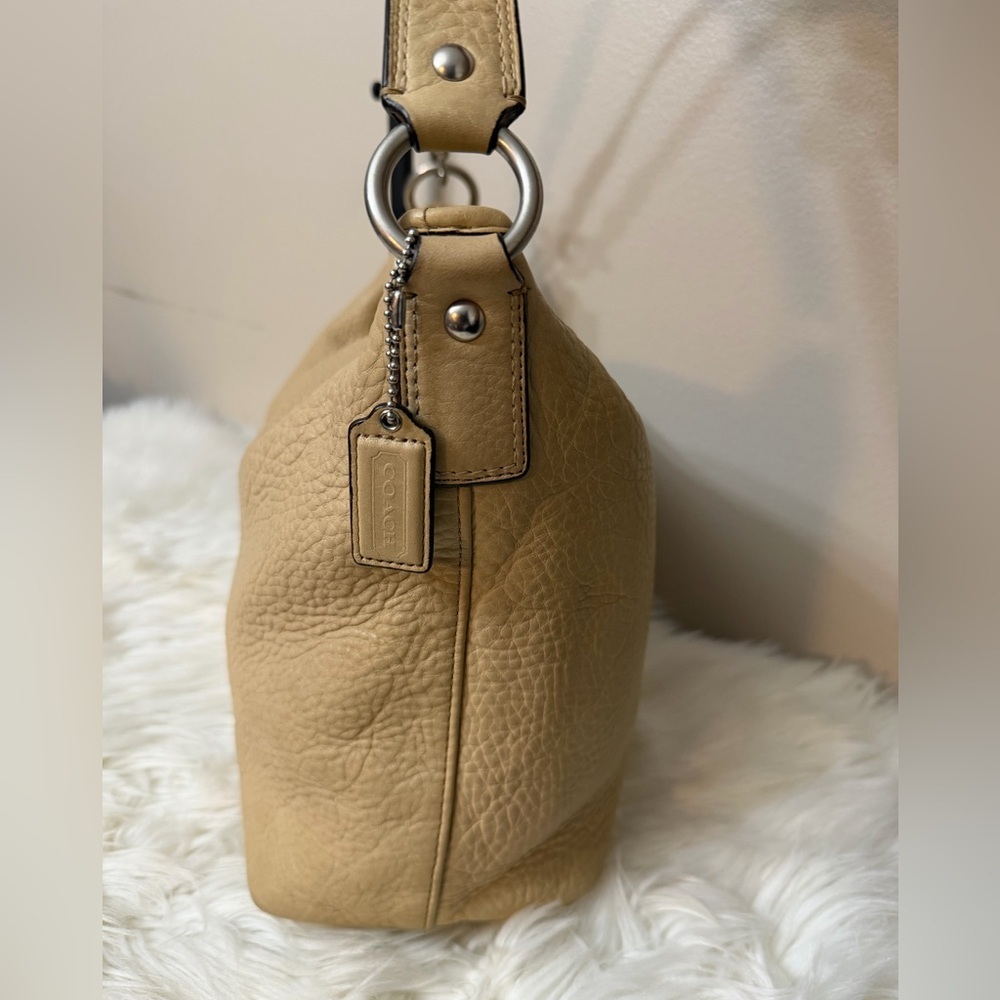 Coach Beige Leather Hobo Bag#F13094 - Picture 3 of 13